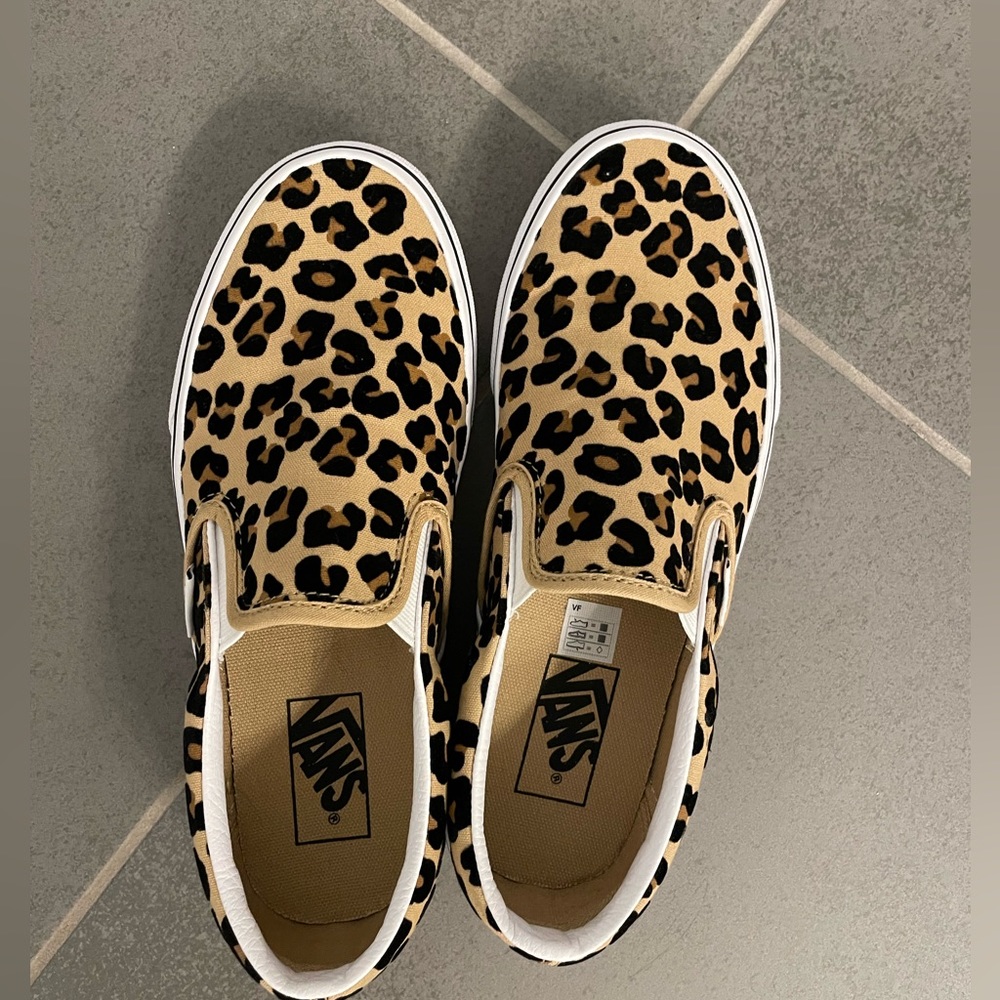 Vans shoes 7.5